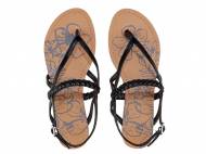 Sandales fille , prezzo 7,00 € per La paire au choix
- Fermeture ...