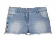 Short fille