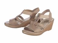 Sandales ou escarpins femme , le prix 11.99 €
- Ex. dessus ...