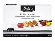 12 macarons