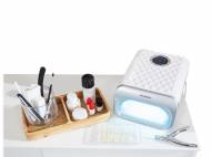 Set de manucure avec sèche-ongles