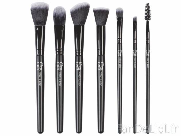 Set de pinceaux de maquillage , prezzo 5.99 EUR 
Set de pinceaux de maquillage 
- ...