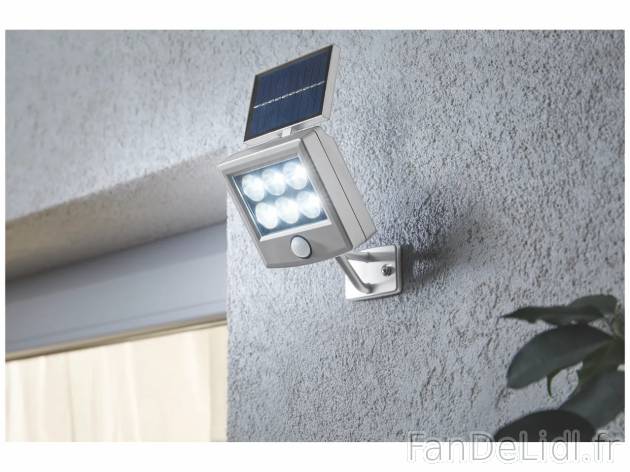 Projecteur solaire LED , prezzo 9.99 EUR 
Projecteur solaire LED Ce produit est ...