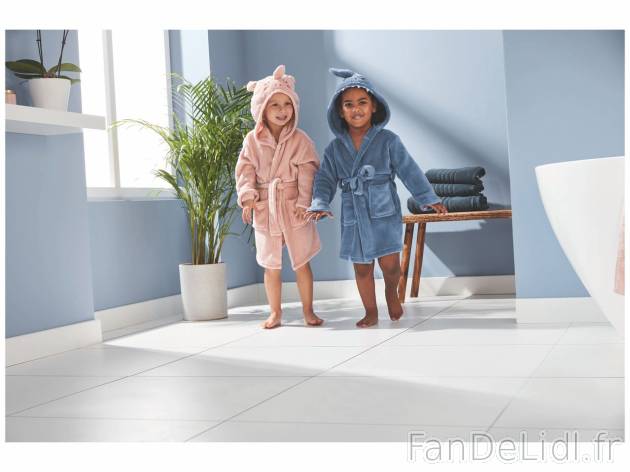 Peignoir de bain enfant , prezzo 7.49 EUR 
Peignoir de bain enfant 
- Du 12-24 mois ...