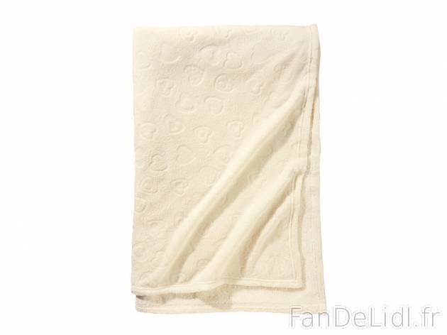 Plaid , prezzo 9.99 € 
- Ex. 100 % polyester
- Env. 150 x 200 cm
- Autres modèles ...