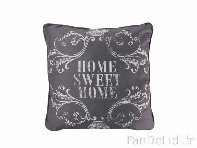 Coussin décoratif , prezzo 5.99 € 
- Ex. dessus et garnissage 100% polyester
- ...