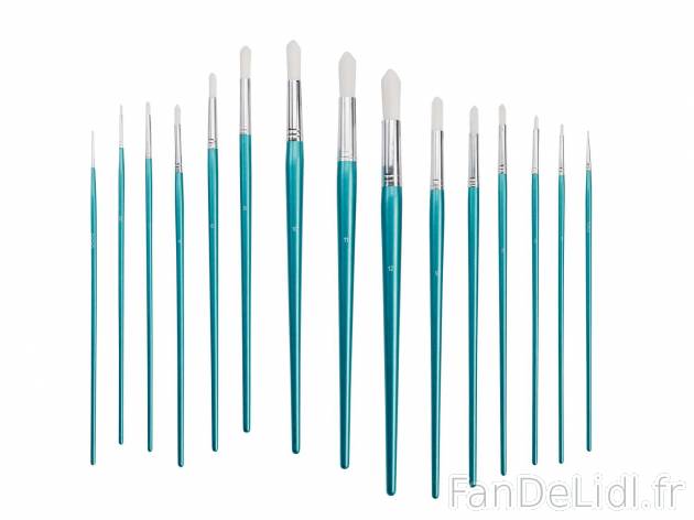 Set de pinceaux , prezzo 4.49 € per La set au choix 
- Au choix : 15 pinceaux ...