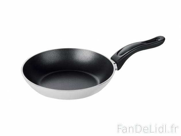 Poêle en aluminium , prezzo 4.99 € 
- Répartition homogène de la chaleur
- ...