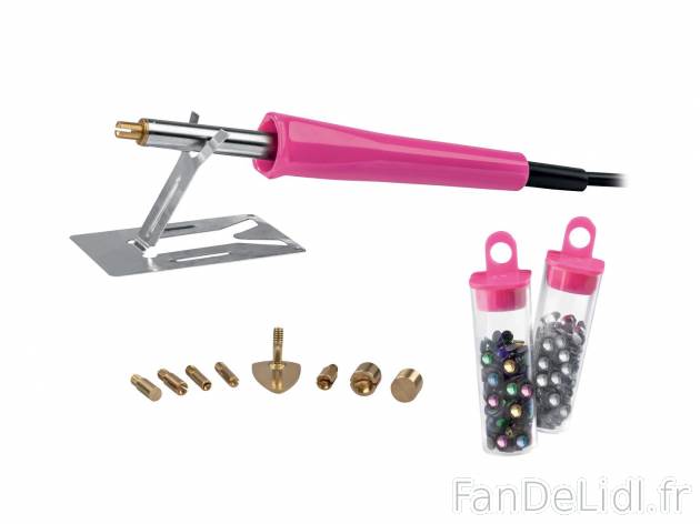 Applicateur de strass , prezzo 9.99 € per Le set 
- Pour décorer vêtements, ...