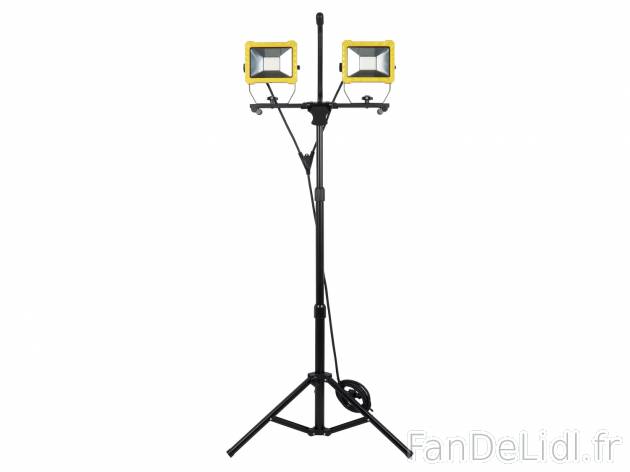 Projecteur de chantier à LED , prezzo 49.99 € 
- Flux lumineux total : env. ...
