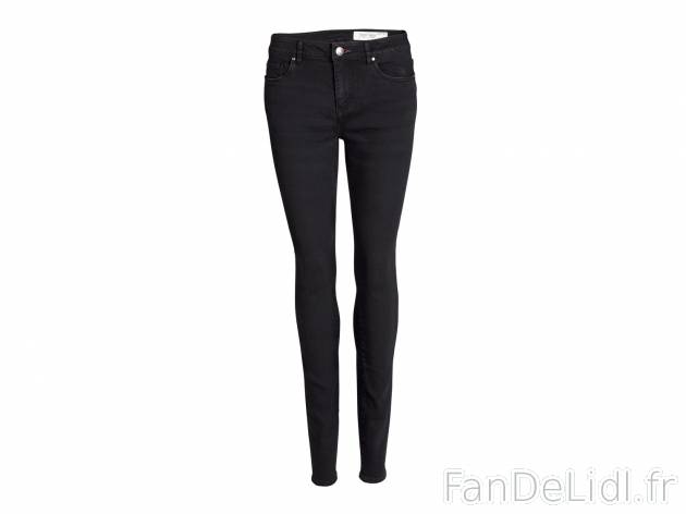 Jean skinny , prezzo 11.99 € 
- Ex. 80 % coton, 19 % polyester et 1 % élasthanne ...