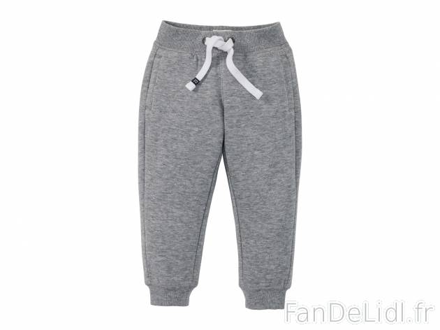 Pantalon molletonné garçon , prezzo 5.99 € 
- Ex. 80 % coton et 20 % polyester
- ...