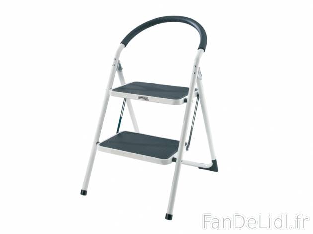 Escabeau pliant , prezzo 16,99 € per L&#039;unité 
- Max. 150 kg 
- Déplié ...