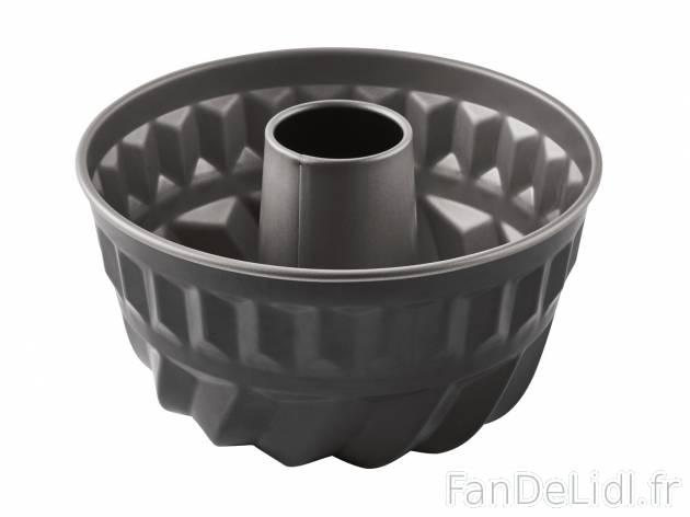 Moule à kouglof ou moule à charnière , prezzo 2.99 € 
- Revêtement anti-adhérent
- ...
