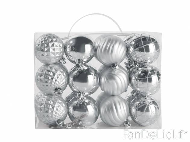 Boules de Noël , prezzo 4.99 €  
-  Lot de 24
-  6 coloris au choix