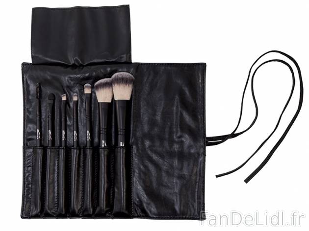 Pinceaux de maquillage , prezzo 6,99 € per Le set 
- Ex. : 100 % synthétique ...