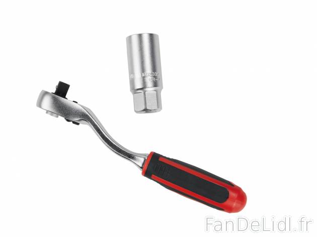 Clé à cliquet avec douille universelle , le prix 9.99 € 
- Pour dévisser les ...