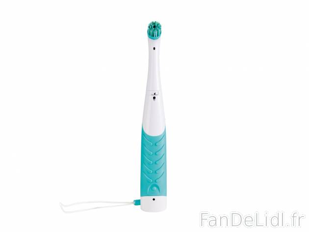 Brosse de nettoyage électrique , le prix 9.99 € 
- 5 embouts interchangeables ...
