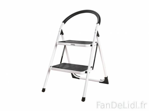Marchepied à 2 marches , le prix 17.99 € 
- 150 kg max.
- Pliant
- Verrouillage ...