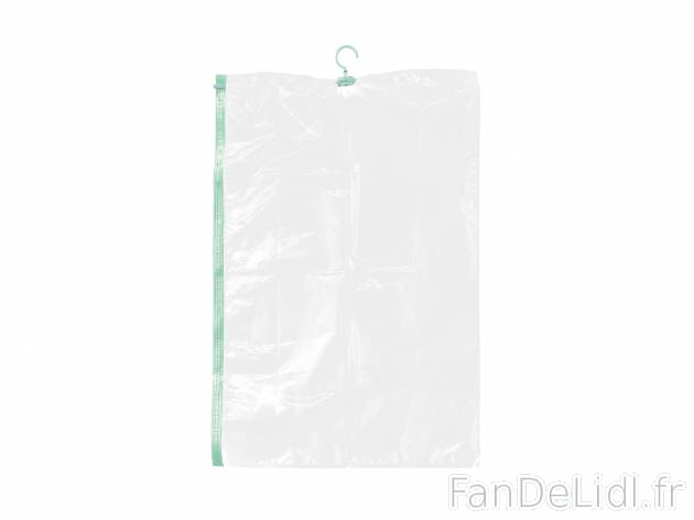 Housse ou sachets sous vide , le prix 2.99 € 
- Au choix : housse à vêtements ...