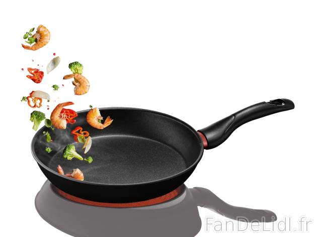 Poêle en titane , le prix 14.99 € 
- Au choix : Ø env. 24 cm à 14.99 € ou ...