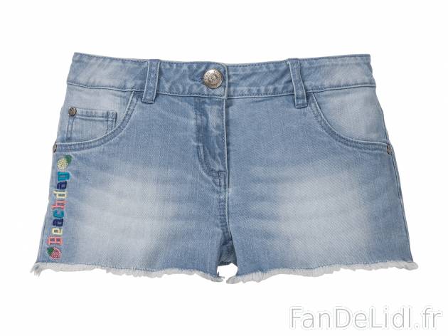 Short fille , le prix 5.99 € 
- Ex. 98 % coton et 2 % élasthanne (LYCRA®)
- ...