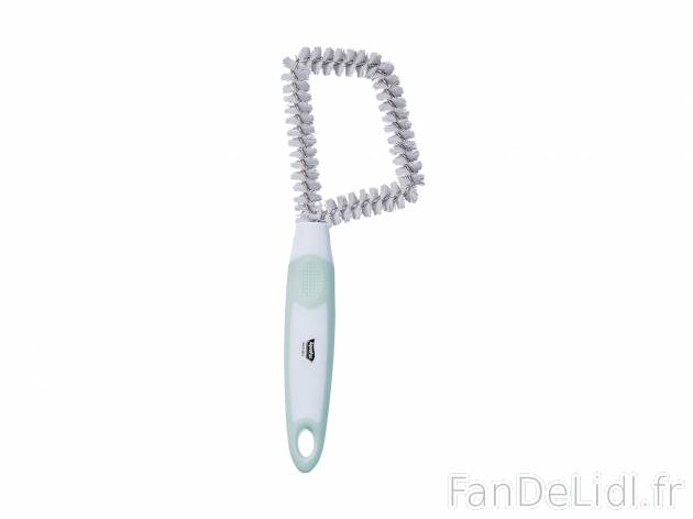 Accessoire de nettoyage , le prix 1.99 € 
- Au choix : brosse pour cadre de fenêtre ...