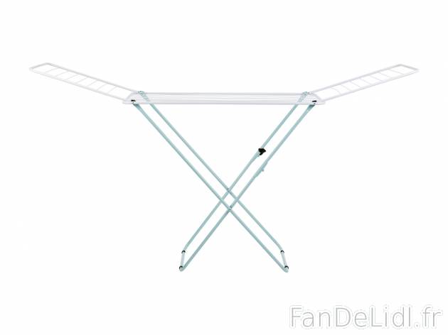 Étendoir à linge , le prix 9.99 €  
-  Dépliable sur env. 2 m de long
-  Pliant 