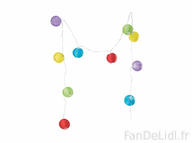 Guirlande lumineuse solaire , le prix 7.99 € 
- Au choix : 10 mini lampions avec ...