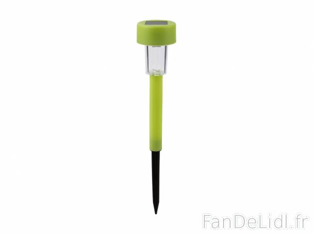 Balises solaires à LED , le prix 5.99 € 
- S&apos;allument automatiquement ...