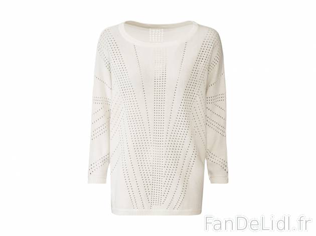 Pull , le prix 8.99 € 
- Ex. 50 % coton et 50 % acrylique.
- 2 coloris au choix
- ...