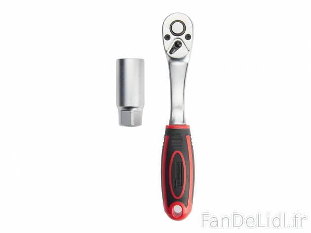 Clé à cliquet avec douille universelle , le prix 9.99 € 
- En acier chrome-vanadium
- ...