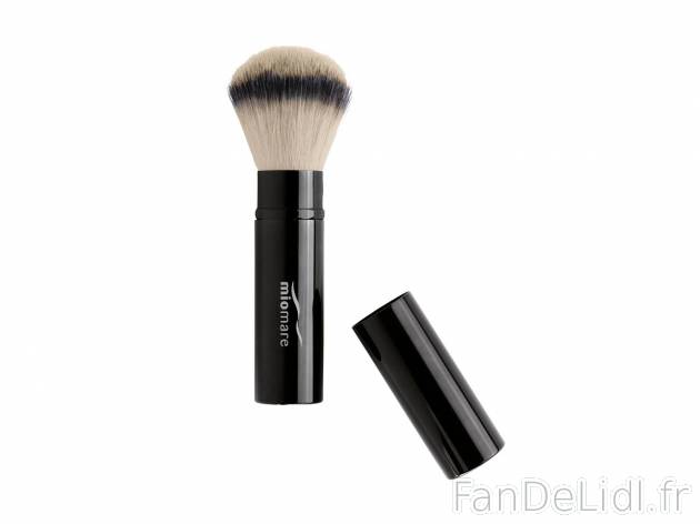 Pinceau de maquillage , prezzo 1.99 € per L&apos;unité au choix 
- Au choix ...