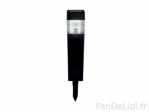 Balises solaires à LED , le prix 11.99 € 
- S’allument automatiquement à ...