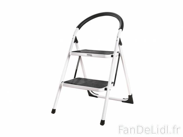Marchepied à 2 marches , le prix 17.99 € 
- 150 kg max.
- Verrouillage de sécurité
- ...