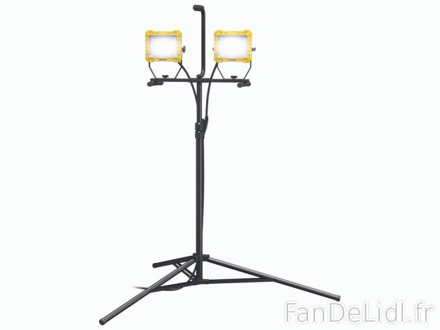 Projecteur à LED , prezzo 59.99 EUR 
Projecteur à LED 
- 2 x 50 W
- Flux lumineux ...