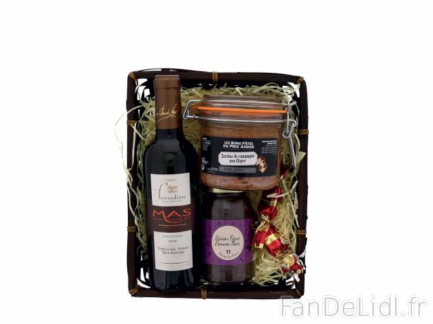 Petite corbeille de dégustation , le prix 9.99 &#8364; 
- 1 terrine de campagne ...