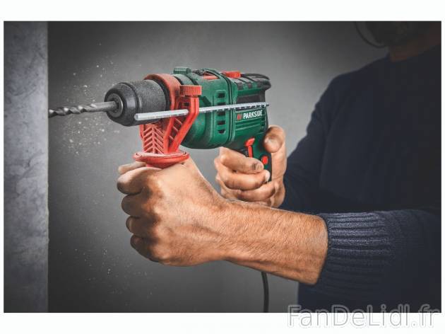 Perceuse à percussion , prezzo 22.99 EUR 
Perceuse à percussion 
- 750 W
- ...