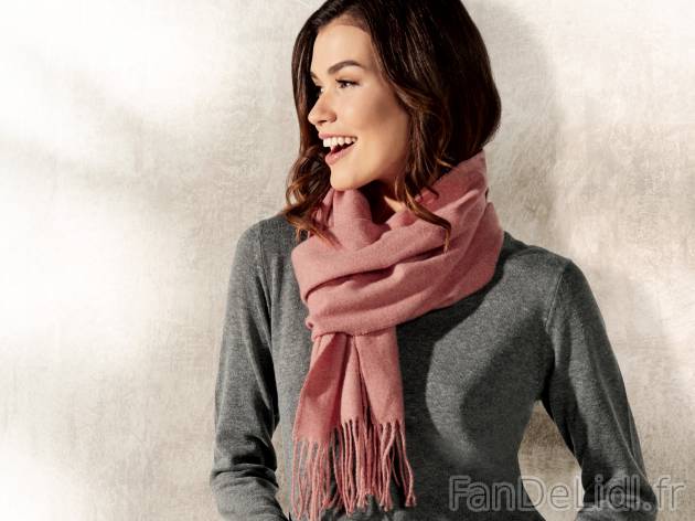 Écharpe avec cachemire , le prix 19.99 € 
- Ex. 40 % viscose, 20 % cachemire, ...