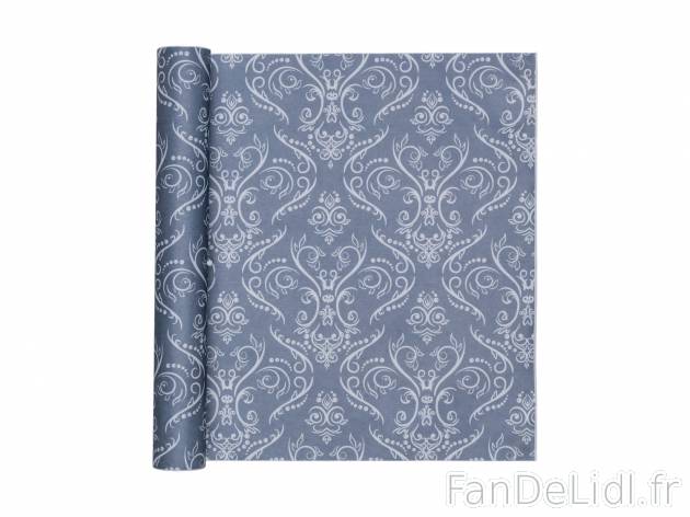 Textile adhésif , le prix 1.49 € 
- Pour la décoration de vos albums, calendriers ...