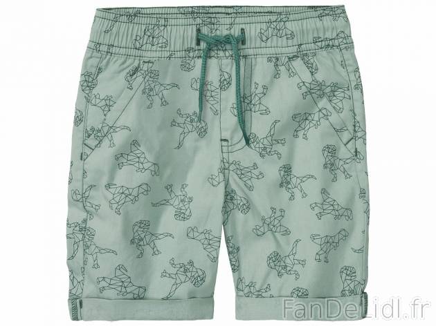 Shorts garçon , prezzo 6.99 EUR 
Shorts garçon 
- Du 2/4 ans au 6/8 ans selon ...