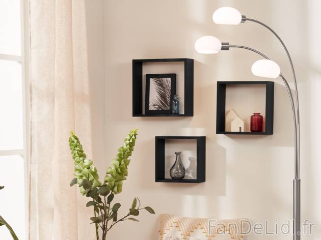 Étagères cubes , le prix 9.99 € 
- Supports muraux intégrés au dos
- Set ...