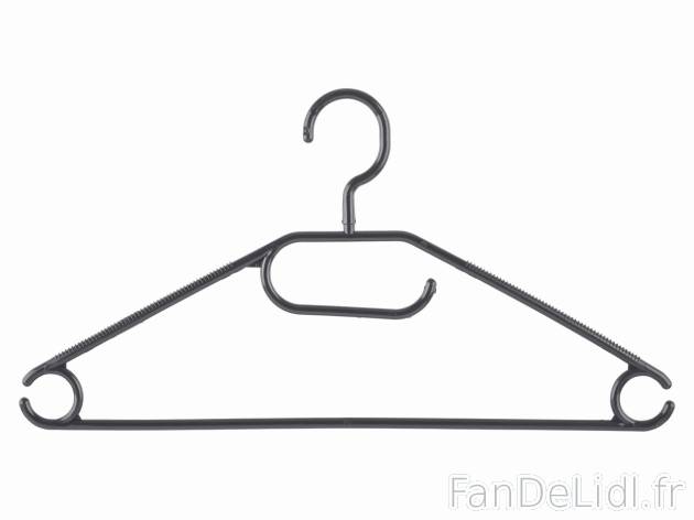 Cintres , prezzo 2.99 EUR 
Cintres 
- Lot de 10
- Crochet pivotant
- Autre modèle ...