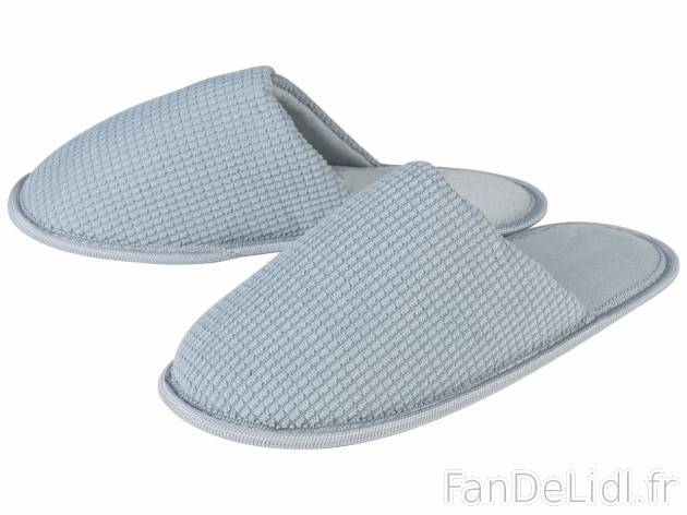 Pantoufles , prezzo 4.99 EUR 
Pantoufles 12 
- Du 36/37 au 40/41 selon mod&egrave;le
- ...