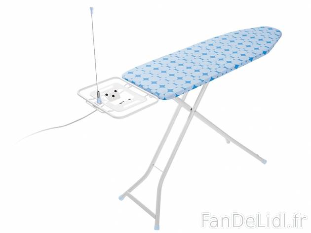 Table à repasser avec prise électrique , prezzo 34.99 € per L&apos;unité ...
