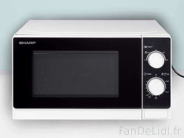 Four à micro-ondes Sharp , le prix 49.99 € 
- Env. 44 x 34 x 26 cm (L x l x ...