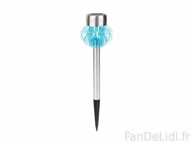 Lampe décorative 2 en 1 , le prix 2.99 € 
- 300 mAh
- S’allume automatiquement ...