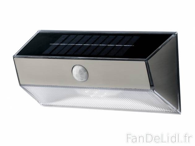Applique murale à LED , le prix 14.99 € 
- Lampe d’extérieur avec détecteur ...