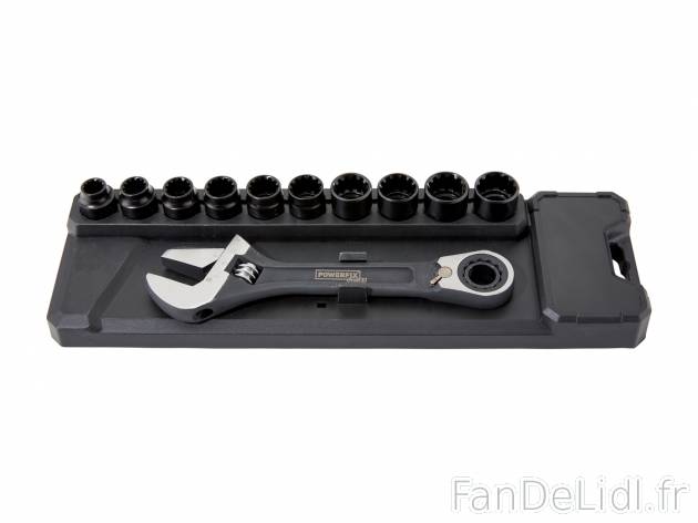 Set clé à douilles 3 en 1 , le prix 16.99 € 
- Set de 11
- Clé à molette ...