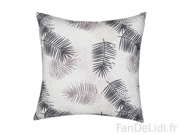 Coussin d’extérieur , le prix 4.99 &#8364; 
- Usage int&eacute;rieur ...